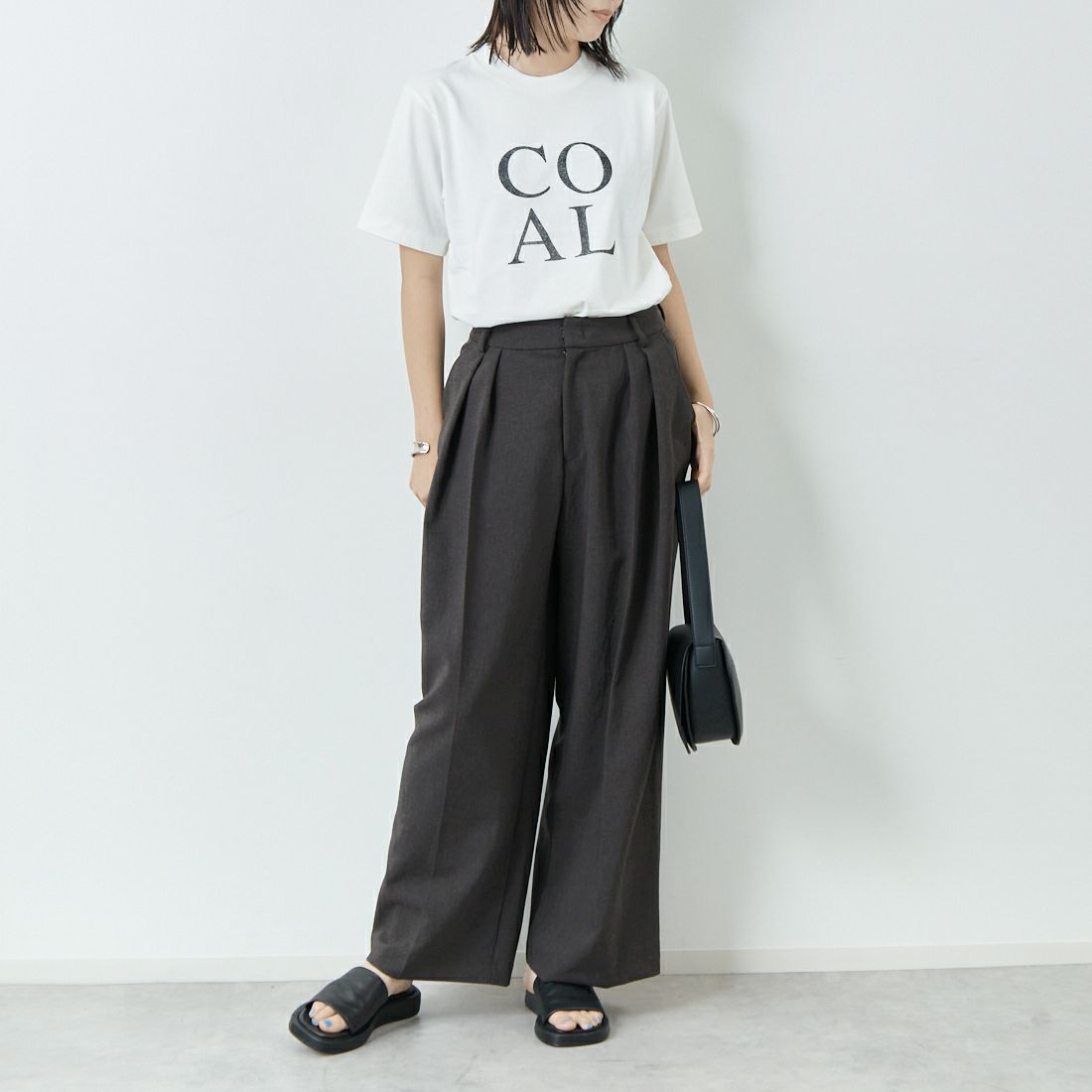 blurhms ROOTSTOCK [ブラームス ルーツストック] COAL スタンダードプリントTシャツ [BROOTS25S33D] 01 WHITE &&モデル身長：167cm 着用サイズ：0&&