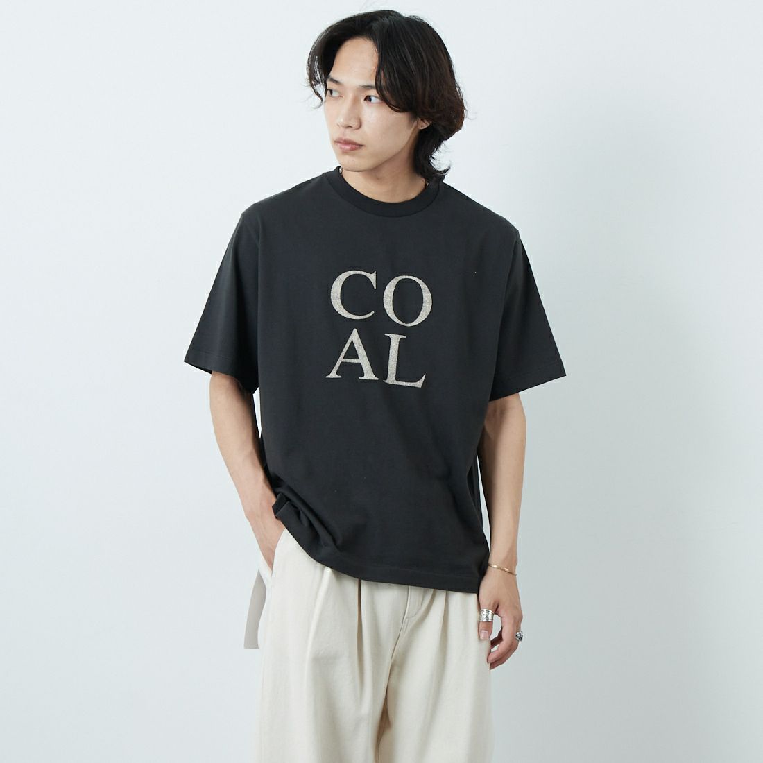 blurhms ROOTSTOCK [ブラームス ルーツストック] COAL ワイドプリントTシャツ [BROOTS25S34D] 02 INK BLK &&モデル身長：179cm 着用サイズ：2&&