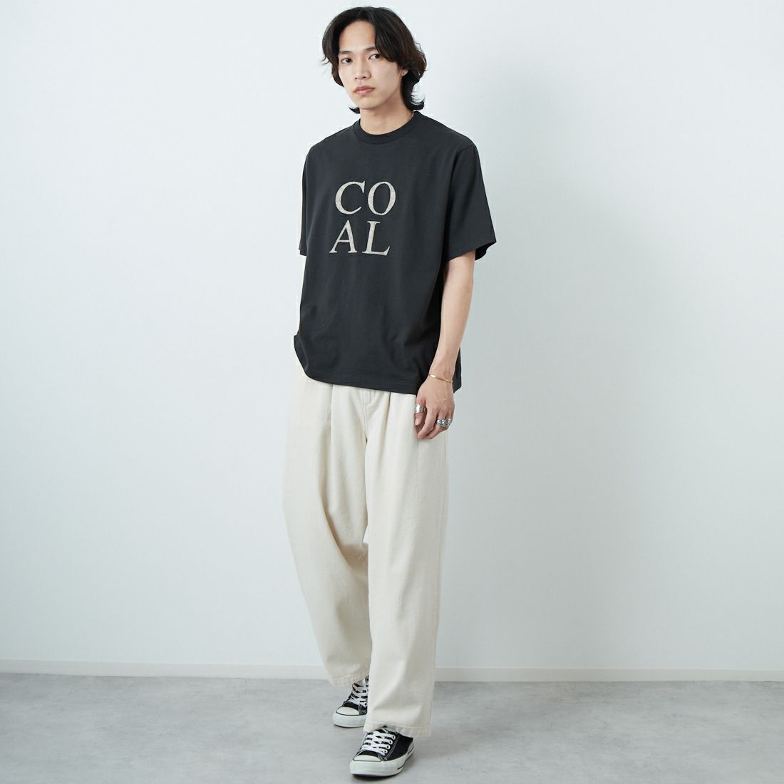blurhms ROOTSTOCK [ブラームス ルーツストック] COAL ワイドプリントTシャツ [BROOTS25S34D] 02 INK BLK &&モデル身長：179cm 着用サイズ：2&&