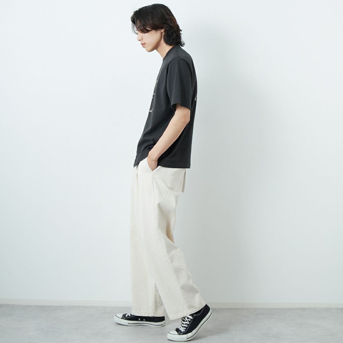 blurhms ROOTSTOCK [ブラームス ルーツストック] COAL ワイドプリントTシャツ [BROOTS25S34D] 02 INK BLK &&モデル身長：179cm 着用サイズ：2&&