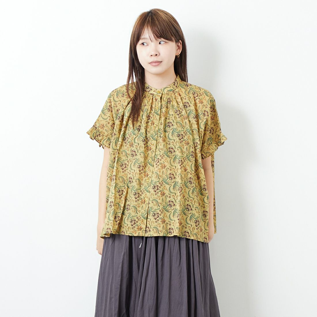 5600 YELW&&モデル身長：167cm 着用サイズ：1&&