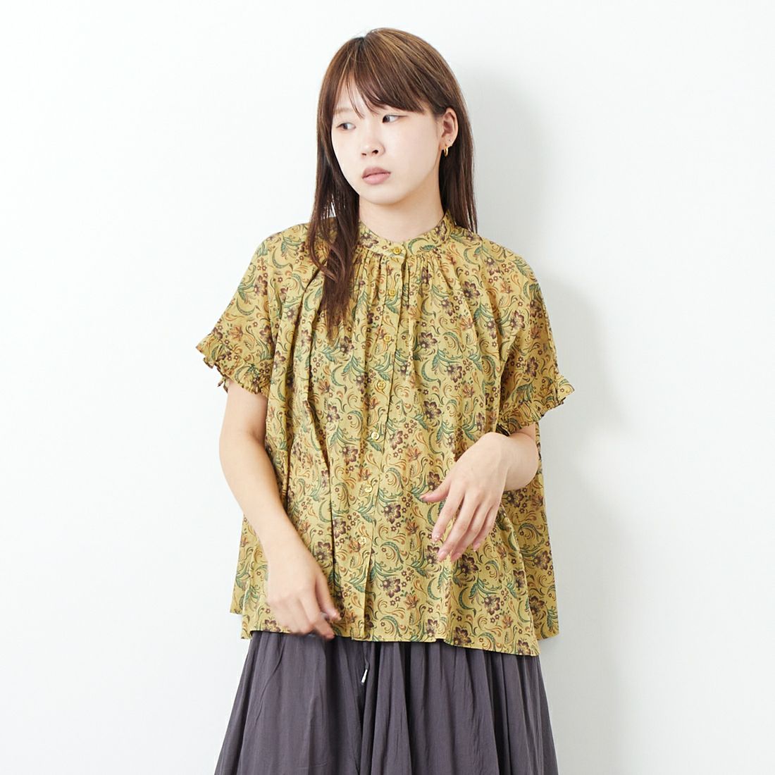 soil [ソイル] ペイズリーフラワープリントバンドカラーシャツ [NSL25091] 5600 YELW &&モデル身長：167cm 着用サイズ：1&&