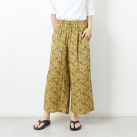 5600 YELW&&モデル身長：167cm 着用サイズ：2&&