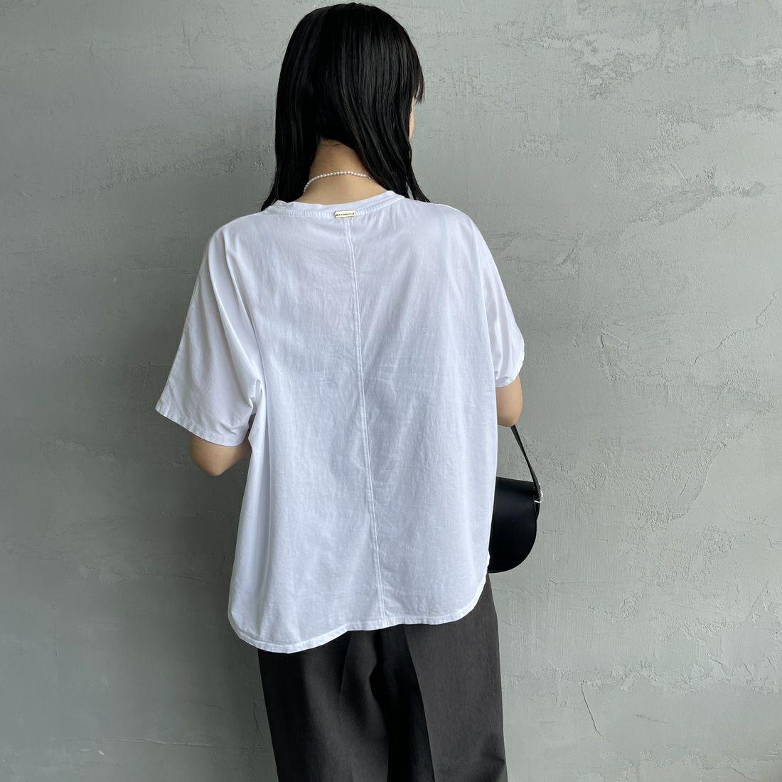 MICA&DEAL × JEANSFACTORY [マイカアンドディール × ジーンズファクトリー] ワイドショートスリーブTシャツ [0125209172-JF] WHITE &&モデル身長：160cm 着用サイズ：F&&