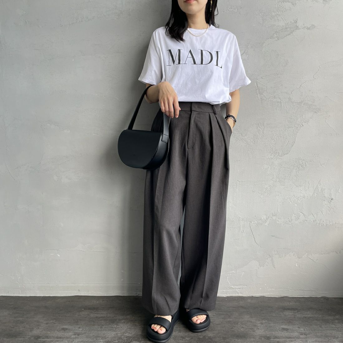 MICA&DEAL × JEANSFACTORY [マイカアンドディール × ジーンズファクトリー] ワイドショートスリーブTシャツ [0125209172-JF] WHITE &&モデル身長：160cm 着用サイズ：F&&