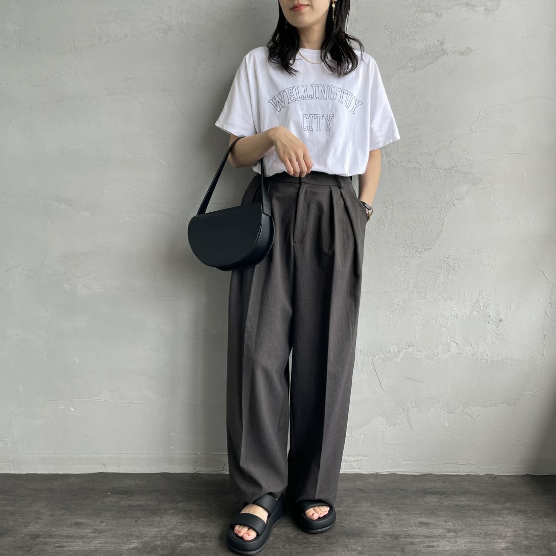 MICA&DEAL × JEANSFACTORY [マイカアンドディール × ジーンズファクトリー] ワイドショートスリーブTシャツ [0125209173-JF] WHITE &&モデル身長：160cm 着用サイズ：F&&