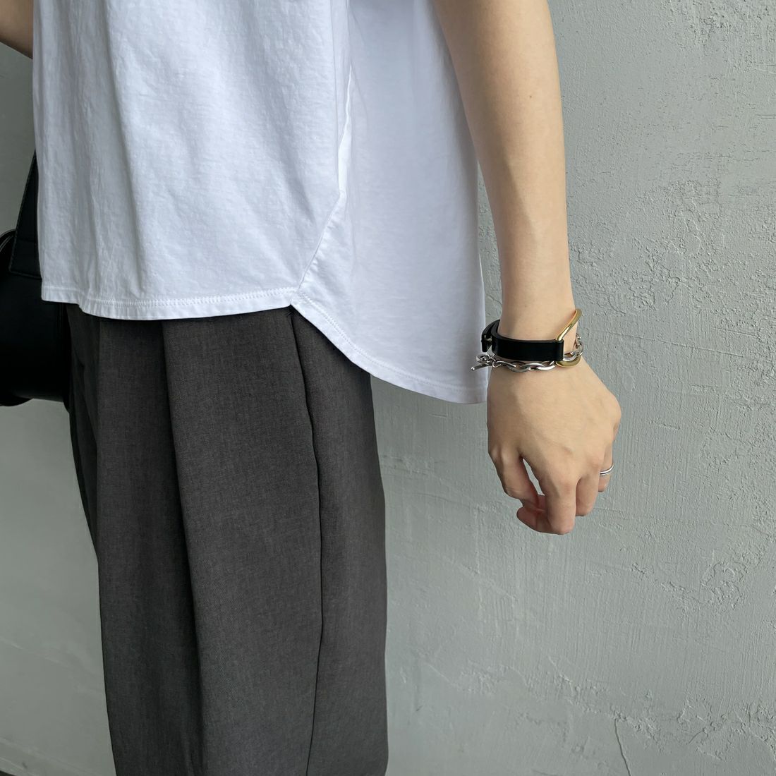MICA&DEAL × JEANSFACTORY [マイカアンドディール × ジーンズファクトリー] ワイドショートスリーブTシャツ [0125209173-JF] WHITE &&モデル身長：160cm 着用サイズ：F&&