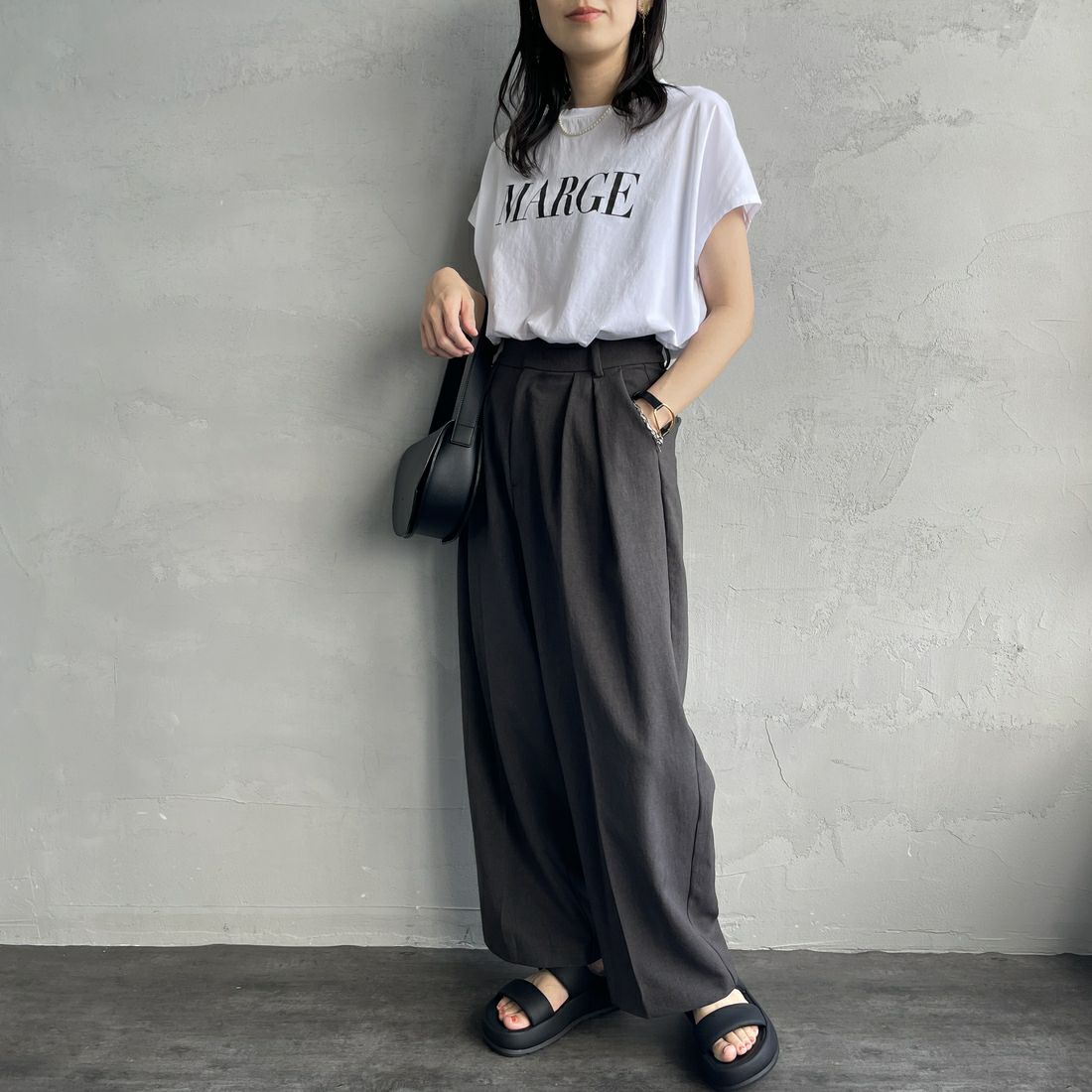 MICA&DEAL × JEANSFACTORY [マイカアンドディール × ジーンズファクトリー] フレンチスリーブ Tシャツ [0125209174-JF] WHITE &&モデル身長：160cm 着用サイズ：F&&