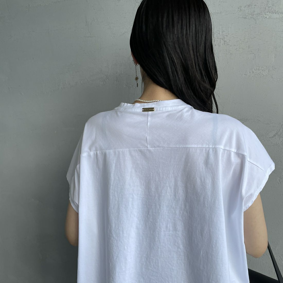 MICA&DEAL × JEANSFACTORY [マイカアンドディール × ジーンズファクトリー] フレンチスリーブ Tシャツ [0125209174-JF] WHITE &&モデル身長：160cm 着用サイズ：F&&