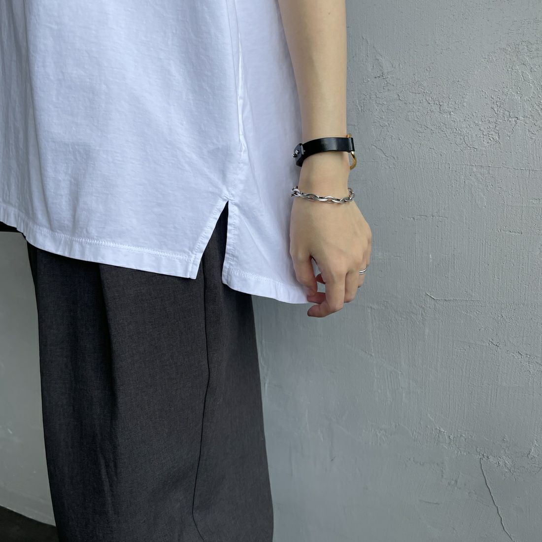 MICA&DEAL × JEANSFACTORY [マイカアンドディール × ジーンズファクトリー] フレンチスリーブ Tシャツ [0125209175-JF] WHITE &&モデル身長：160cm 着用サイズ：F&&