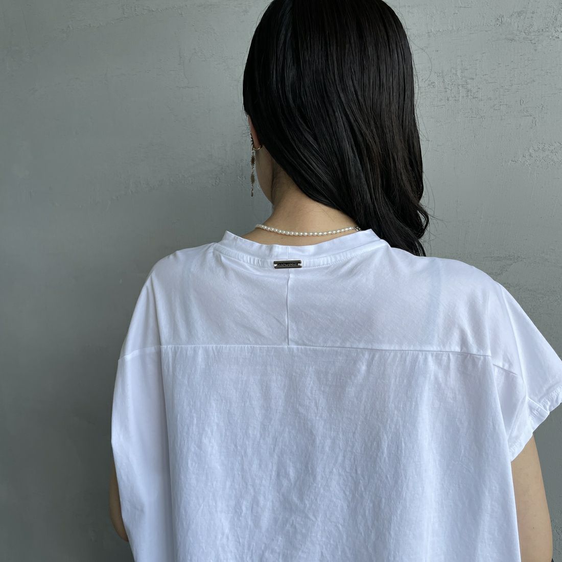 MICA&DEAL × JEANSFACTORY [マイカアンドディール × ジーンズファクトリー] フレンチスリーブ Tシャツ [0125209175-JF] WHITE &&モデル身長：160cm 着用サイズ：F&&