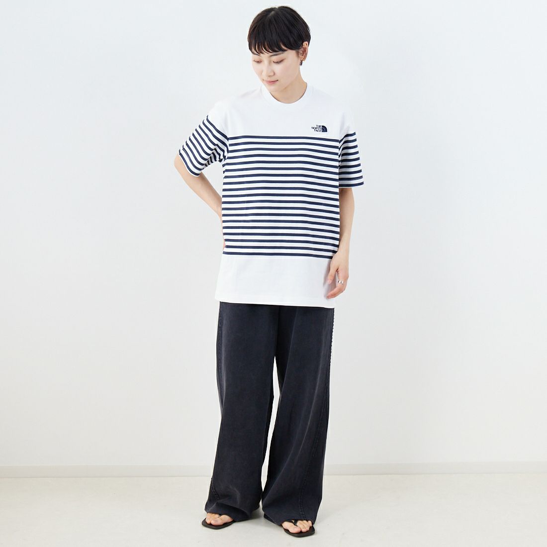 THE NORTH FACE [ザ ノースフェイス] ショートスリーブパネルボーダーTシャツ [NT32406] W2 &&モデル身長：160cm 着用サイズ：S&&