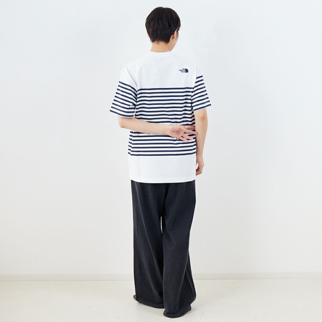 THE NORTH FACE [ザ ノースフェイス] ショートスリーブパネルボーダーTシャツ [NT32406] W2 &&モデル身長：160cm 着用サイズ：S&&