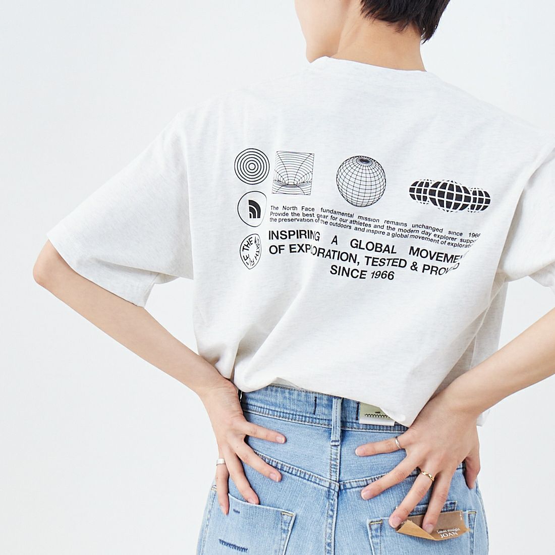 THE NORTH FACE [ザ ノースフェイス] ショートスリーブ フラッシュドライグローブグリッドコットンTシャツ [NT32550] WX &&モデル身長：160cm 着用サイズ：S&&