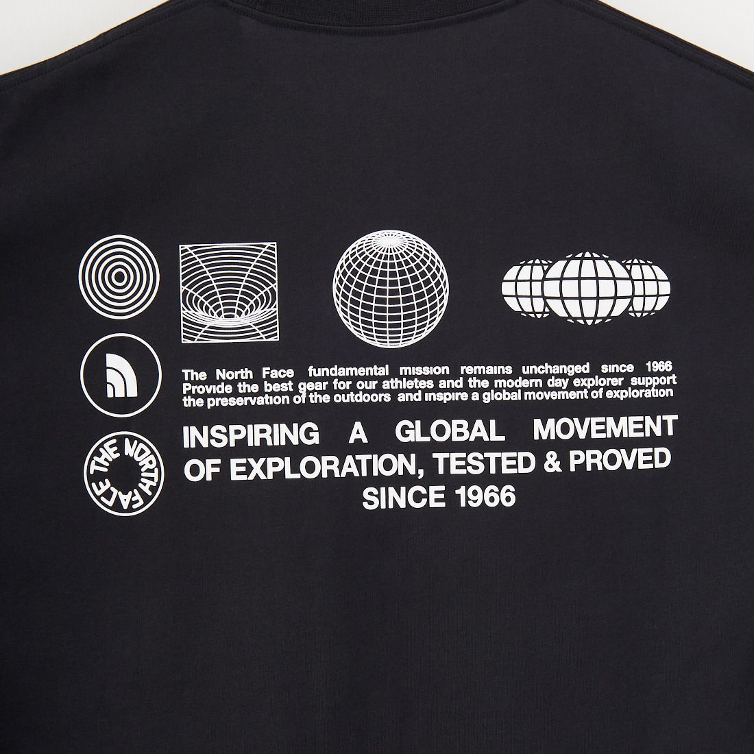 THE NORTH FACE [ザ ノースフェイス] ショートスリーブ フラッシュドライグローブグリッドコットンTシャツ [NT32550] K