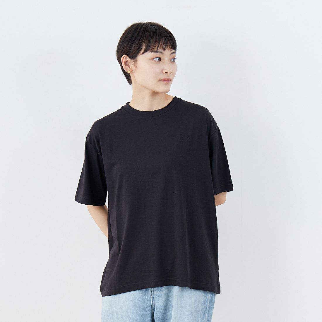 THE NORTH FACE [ザ ノースフェイス] ショートスリーブラウンドヘムビッグTシャツ [NTW32542] K &&モデル身長：160cm 着用サイズ：M&&