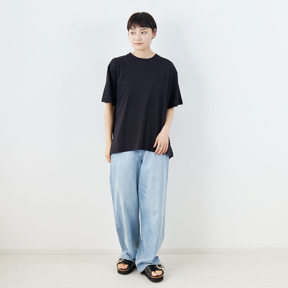 THE NORTH FACE [ザ ノースフェイス] ショートスリーブラウンドヘムビッグTシャツ [NTW32542] K &&モデル身長：160cm 着用サイズ：M&&