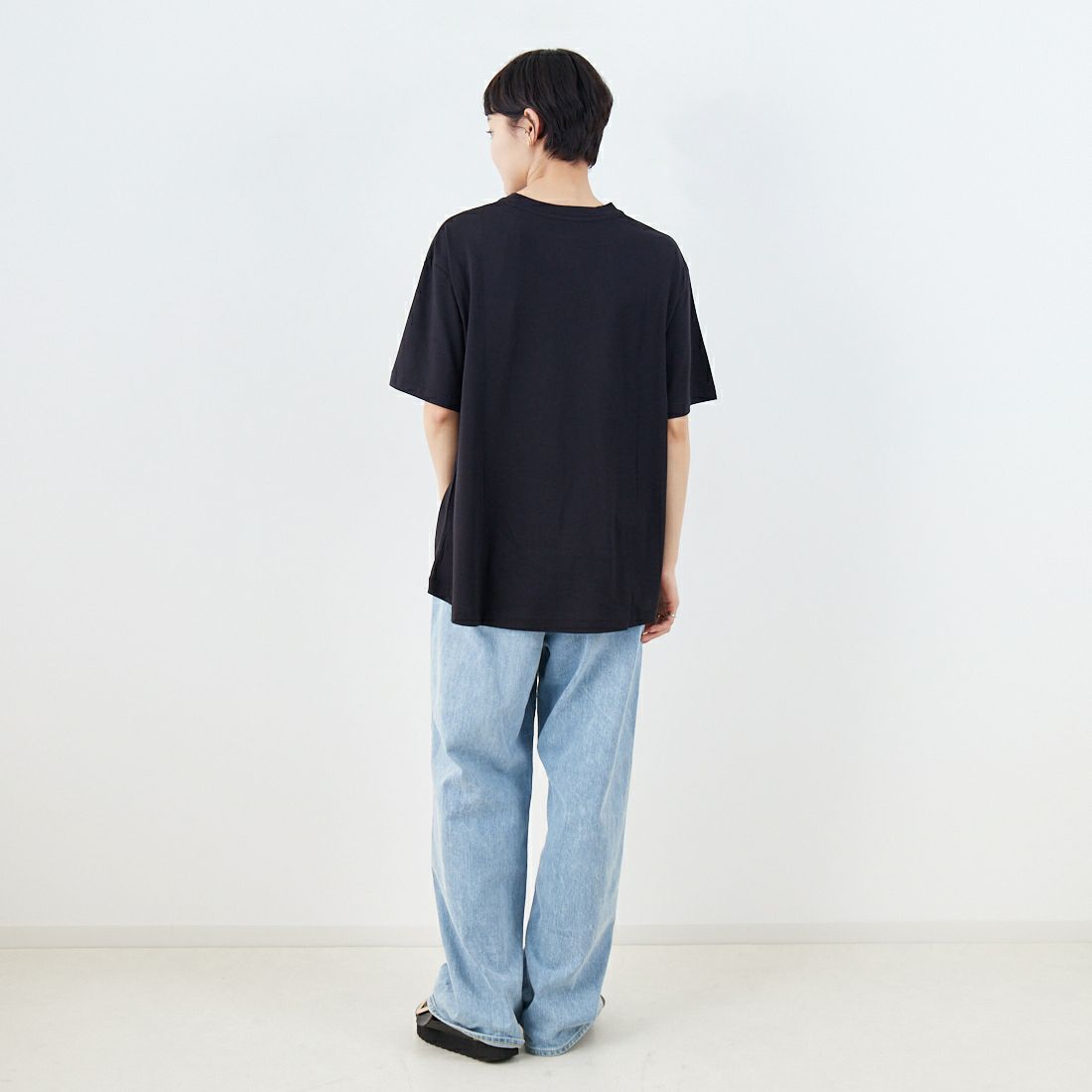 THE NORTH FACE [ザ ノースフェイス] ショートスリーブラウンドヘムビッグTシャツ [NTW32542] K &&モデル身長：160cm 着用サイズ：M&&