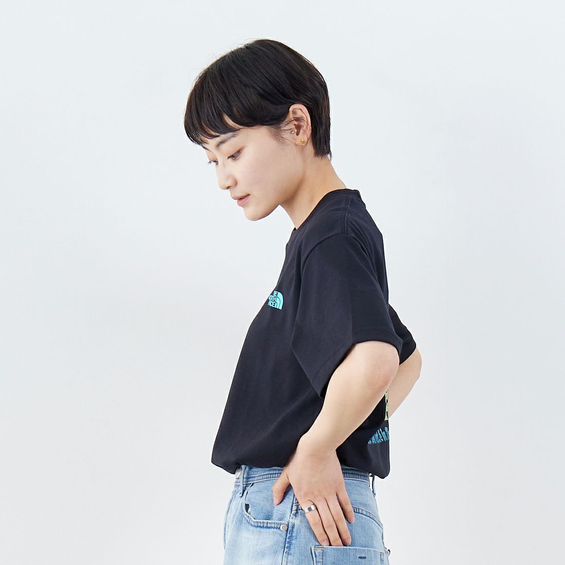 THE NORTH FACE [ザ ノースフェイス] ショートスリーブフラッシュドライカクタスロゴTシャツ [NT32545] K &&モデル身長：160cm 着用サイズ：S&&