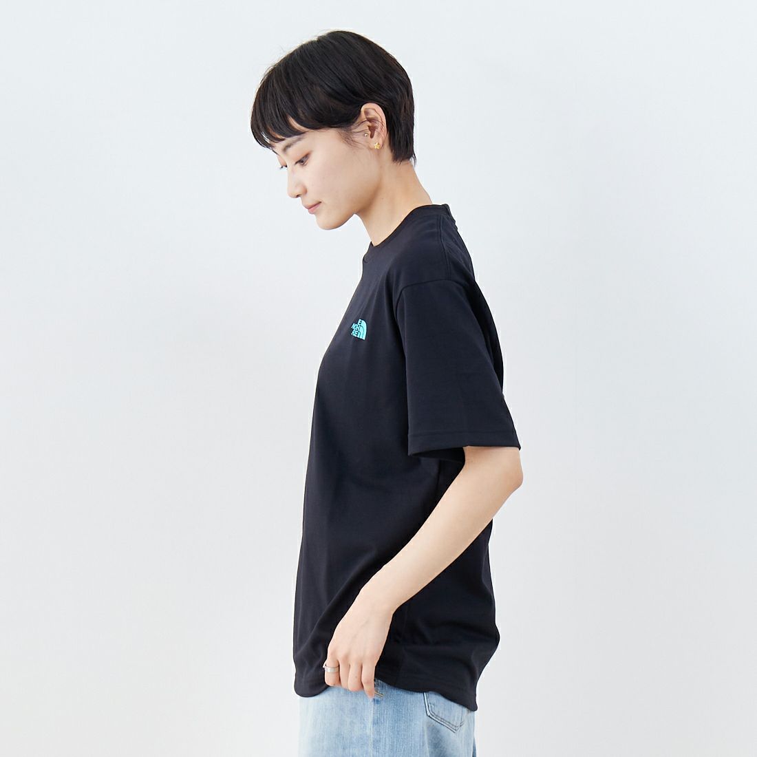 THE NORTH FACE [ザ ノースフェイス] ショートスリーブフラッシュドライカクタスロゴTシャツ [NT32545] K &&モデル身長：160cm 着用サイズ：S&&