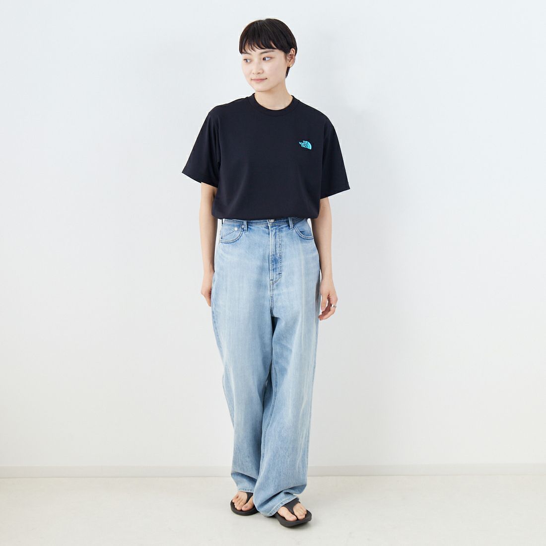 THE NORTH FACE [ザ ノースフェイス] ショートスリーブフラッシュドライカクタスロゴTシャツ [NT32545] K &&モデル身長：160cm 着用サイズ：S&&
