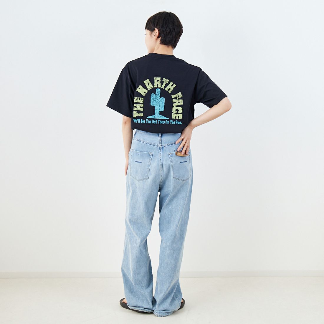 THE NORTH FACE [ザ ノースフェイス] ショートスリーブフラッシュドライカクタスロゴTシャツ [NT32545] K &&モデル身長：160cm 着用サイズ：S&&