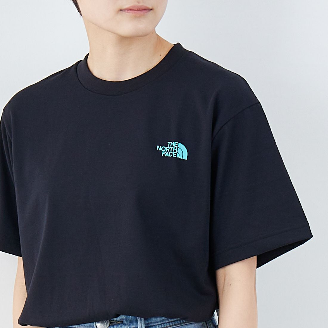 THE NORTH FACE [ザ ノースフェイス] ショートスリーブフラッシュドライカクタスロゴTシャツ [NT32545] K &&モデル身長：160cm 着用サイズ：S&&