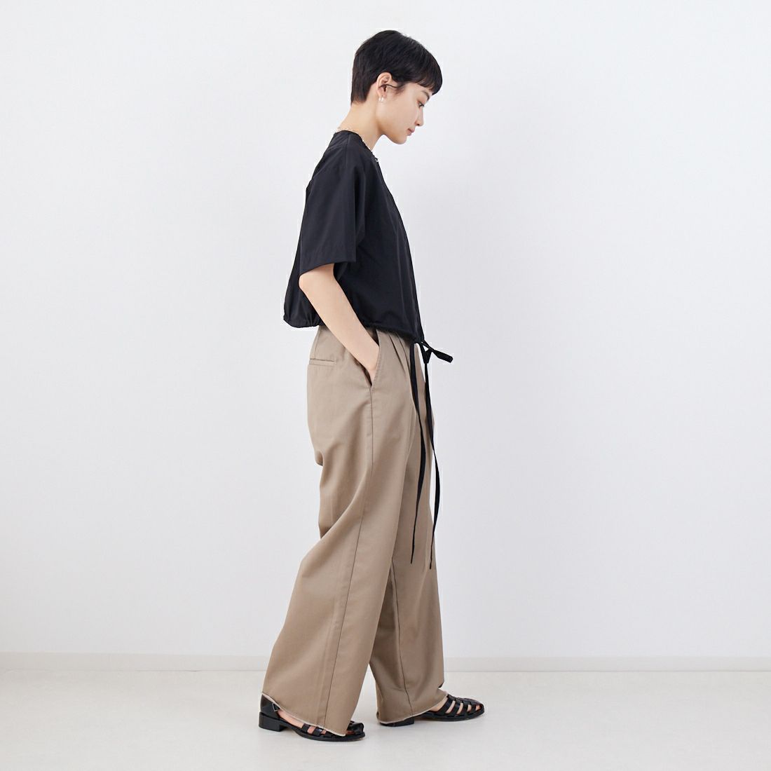 mizuiro ind [ミズイロインド] ローストリングシャツ [2-230089] 99 BLACK &&モデル身長：160cm 着用サイズ：F&&