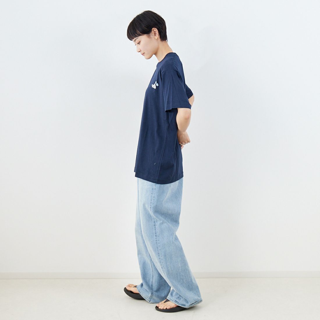 THE NORTH FACE [ザ ノースフェイス] ショートスリーブフラワーロゴTシャツ [NT32546] UN &&モデル身長：160cm 着用サイズ：S&&