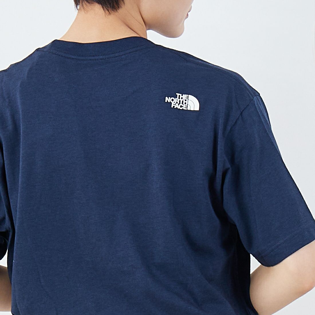 THE NORTH FACE [ザ ノースフェイス] ショートスリーブフラワーロゴTシャツ [NT32546] UN &&モデル身長：160cm 着用サイズ：S&&