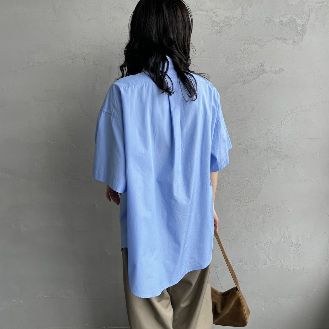 THE SHINZONE [ザ シンゾーン] ハーフスリーブダディシャツ [25MMSBL06] 83 BLUE &&モデル身長：160cm 着用サイズ：F0&&