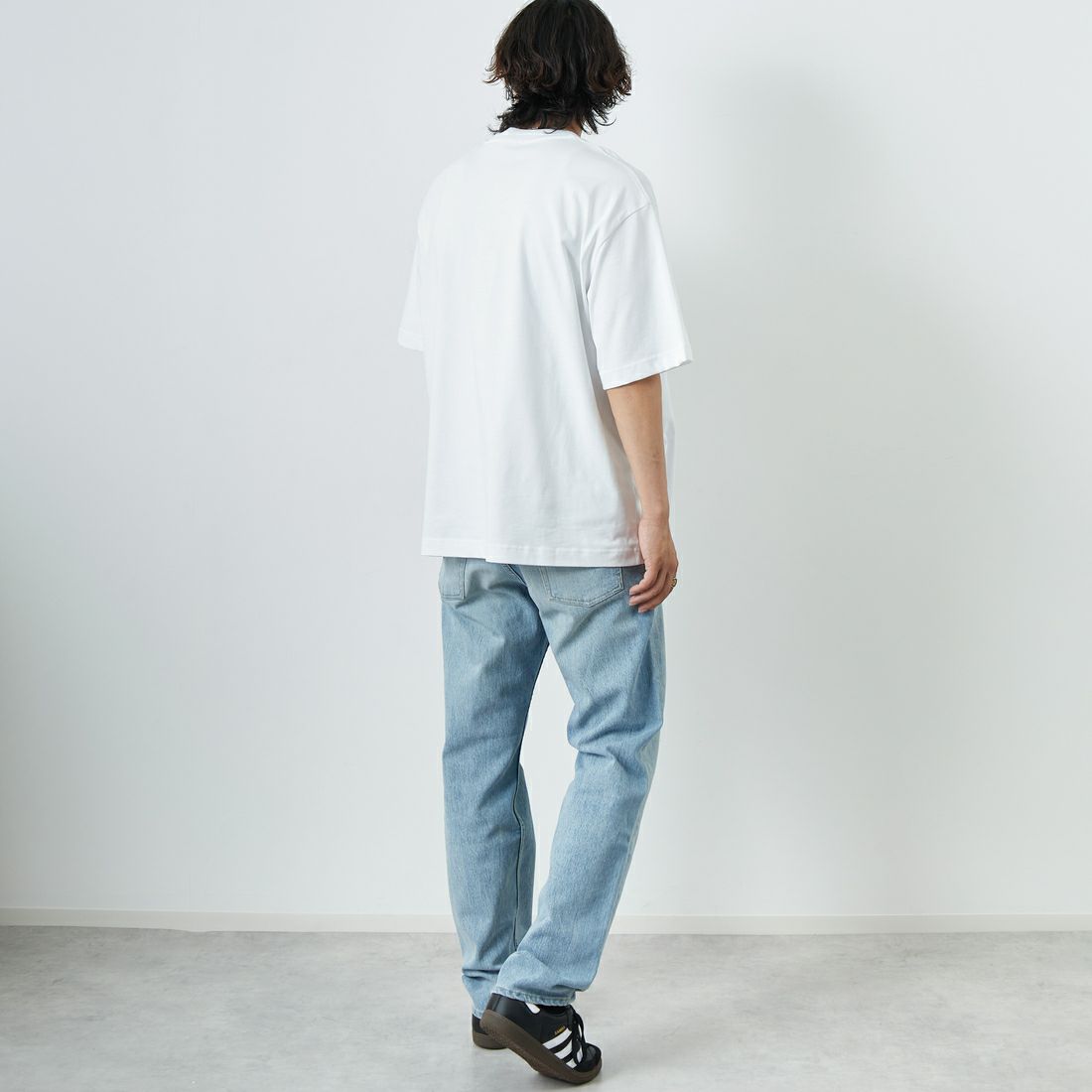 LACOSTE [ラコステ] シェニールワニロゴ ルーズフィットTシャツ [TH2745] 001 WHITE &&モデル身長：179cm 着用サイズ：L&&