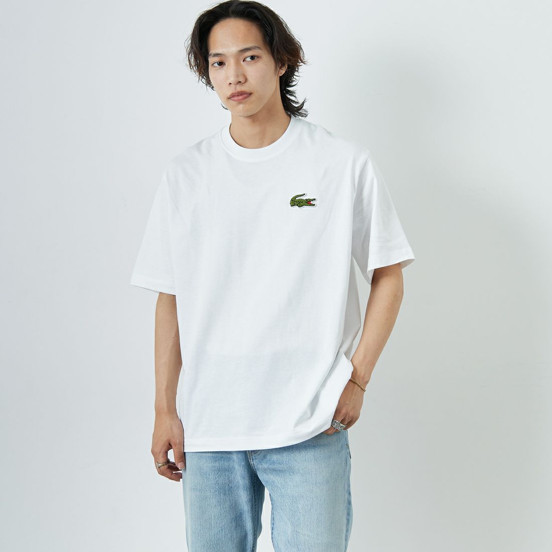 LACOSTE [ラコステ] シェニールワニロゴ ルーズフィットTシャツ [TH2745] 001 WHITE &&モデル身長：179cm 着用サイズ：M&&