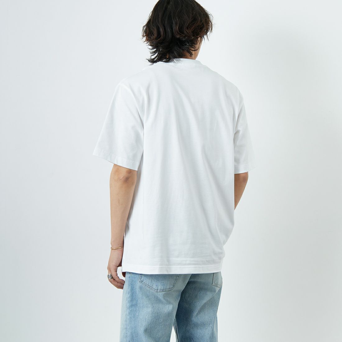 LACOSTE [ラコステ] シェニールワニロゴ ルーズフィットTシャツ [TH2745] 001 WHITE &&モデル身長：179cm 着用サイズ：M&&