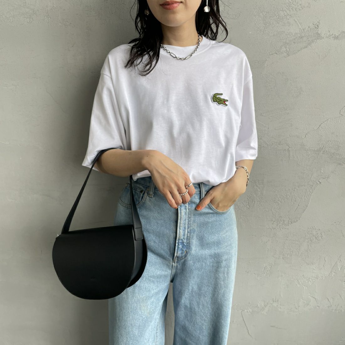 LACOSTE [ラコステ] シェニールワニロゴ ルーズフィットTシャツ [TH2745] 001 WHITE &&モデル身長：160cm 着用サイズ：S&&