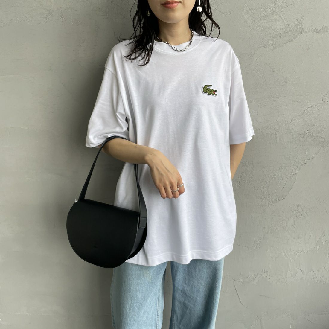 LACOSTE [ラコステ] シェニールワニロゴ ルーズフィットTシャツ [TH2745] 001 WHITE &&モデル身長：160cm 着用サイズ：S&&