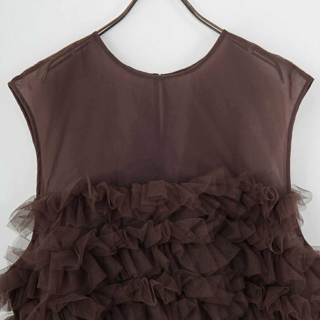 CHIGNON [シニヨン] チュールフリルプルオーバー [1652-213NH] BROWN