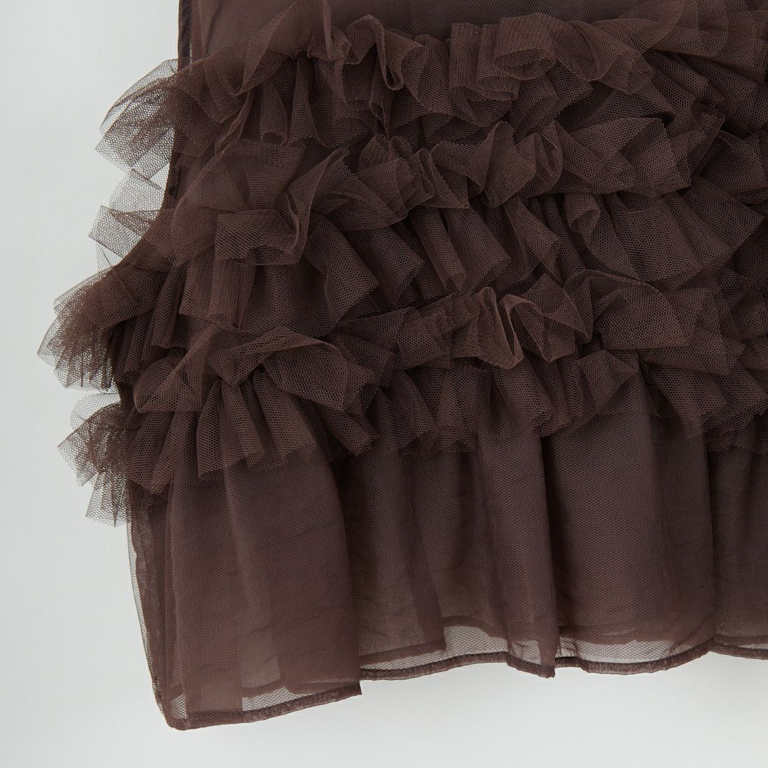 CHIGNON [シニヨン] チュールフリルプルオーバー [1652-213NH] BROWN