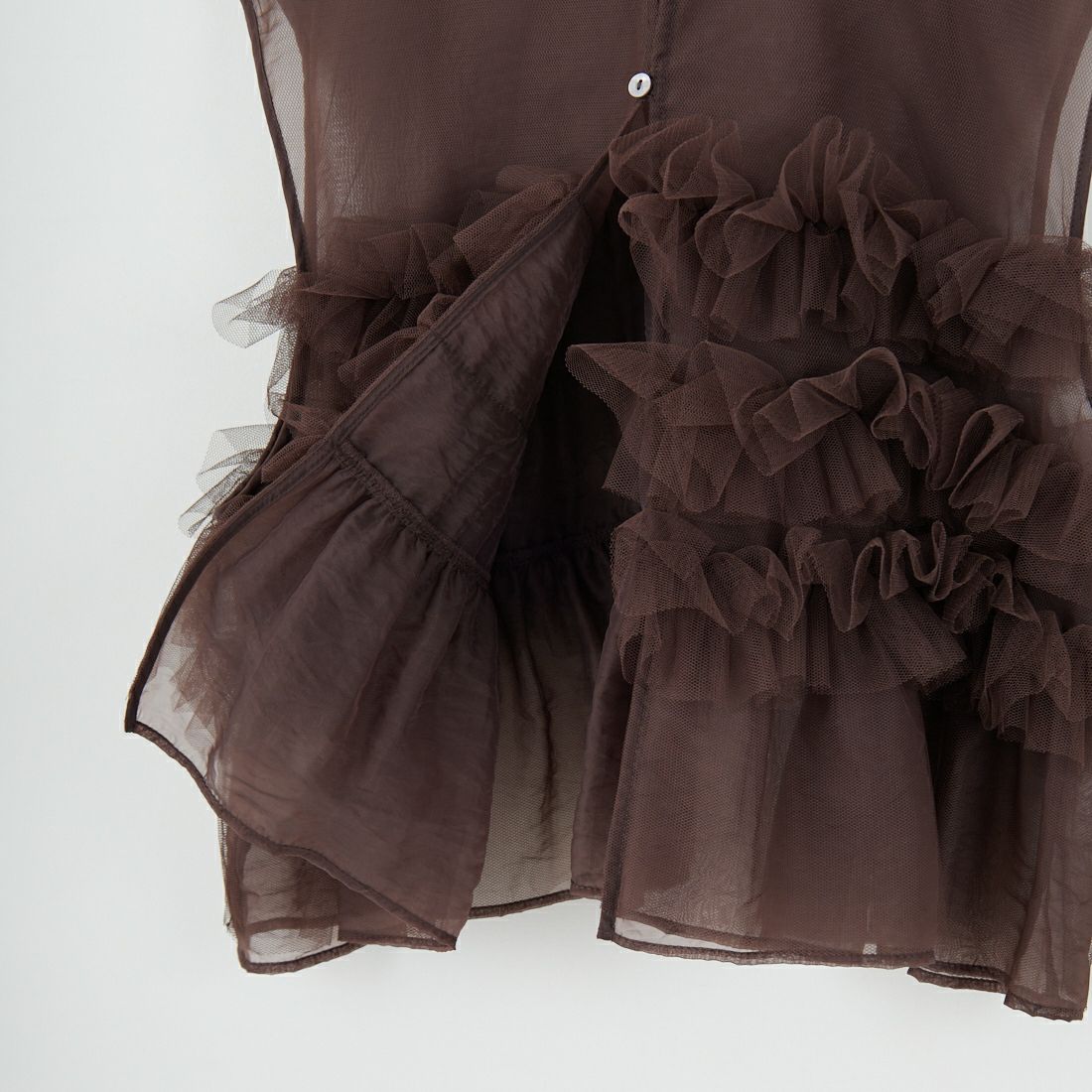 CHIGNON [シニヨン] チュールフリルプルオーバー [1652-213NH] BROWN