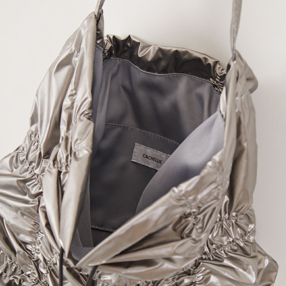 CACHELLIE [カシェリエ] ギャザードローストリングバッグ [C8678] SILVER