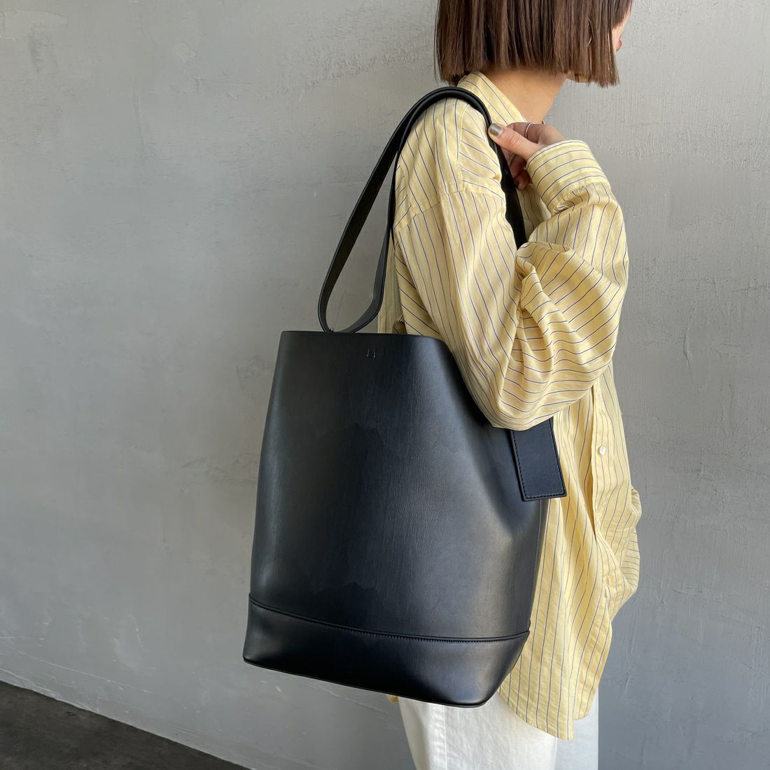 &MyuQ [アンドミューク] JUNO バケツ型トートバッグ [MCB071] BLACK