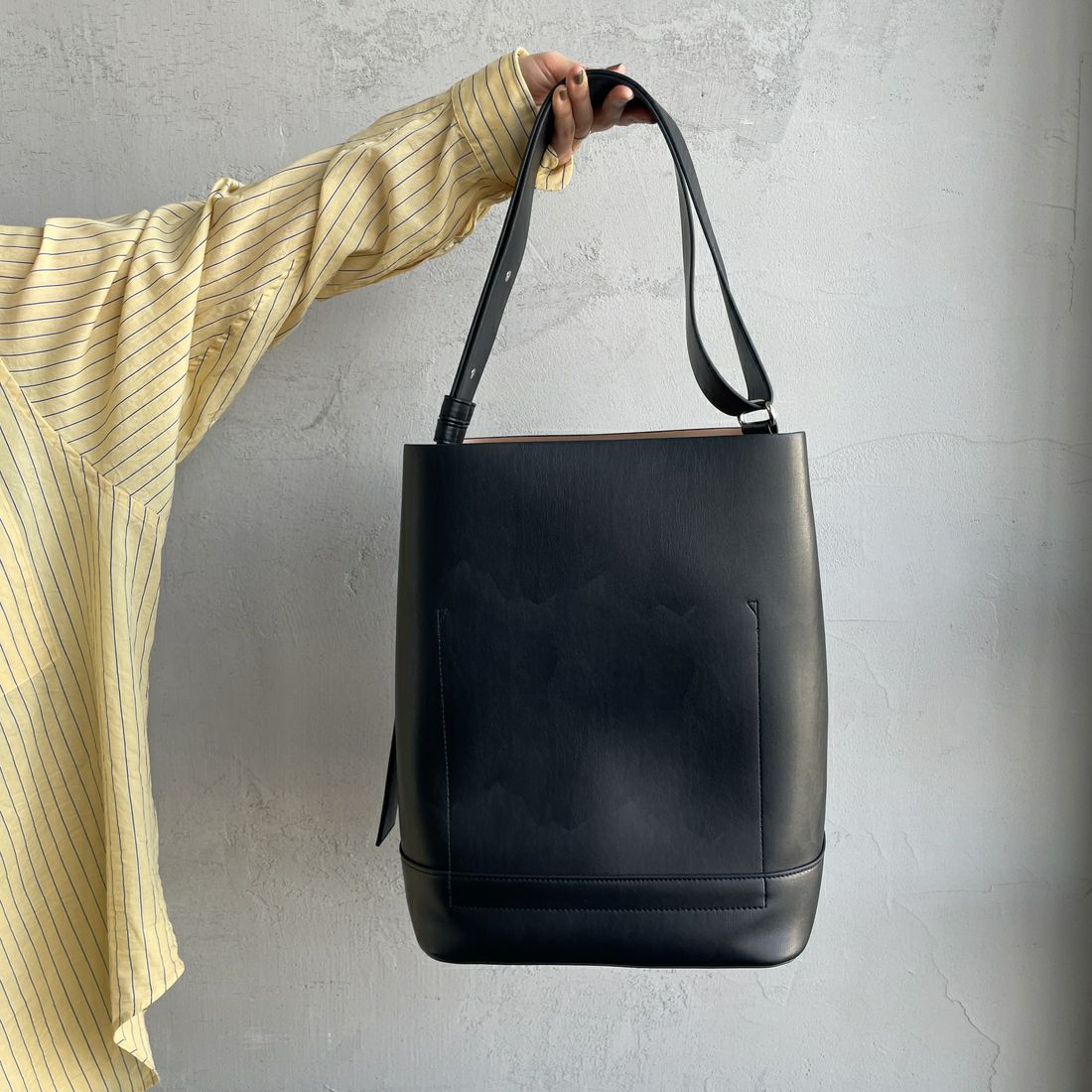 &MyuQ [アンドミューク] JUNO バケツ型トートバッグ [MCB071] BLACK