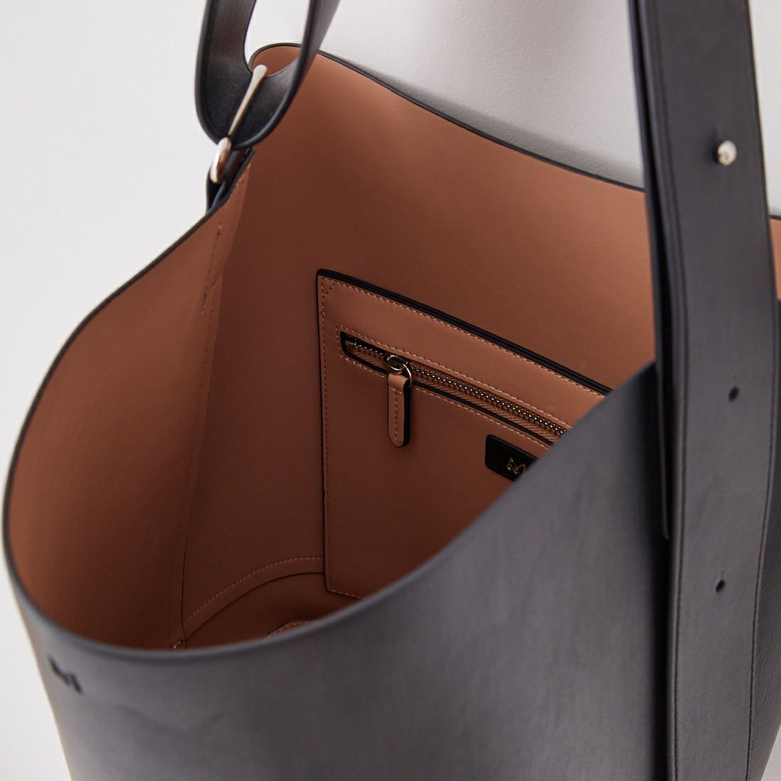 &MyuQ [アンドミューク] JUNO バケツ型トートバッグ [MCB071] BLACK