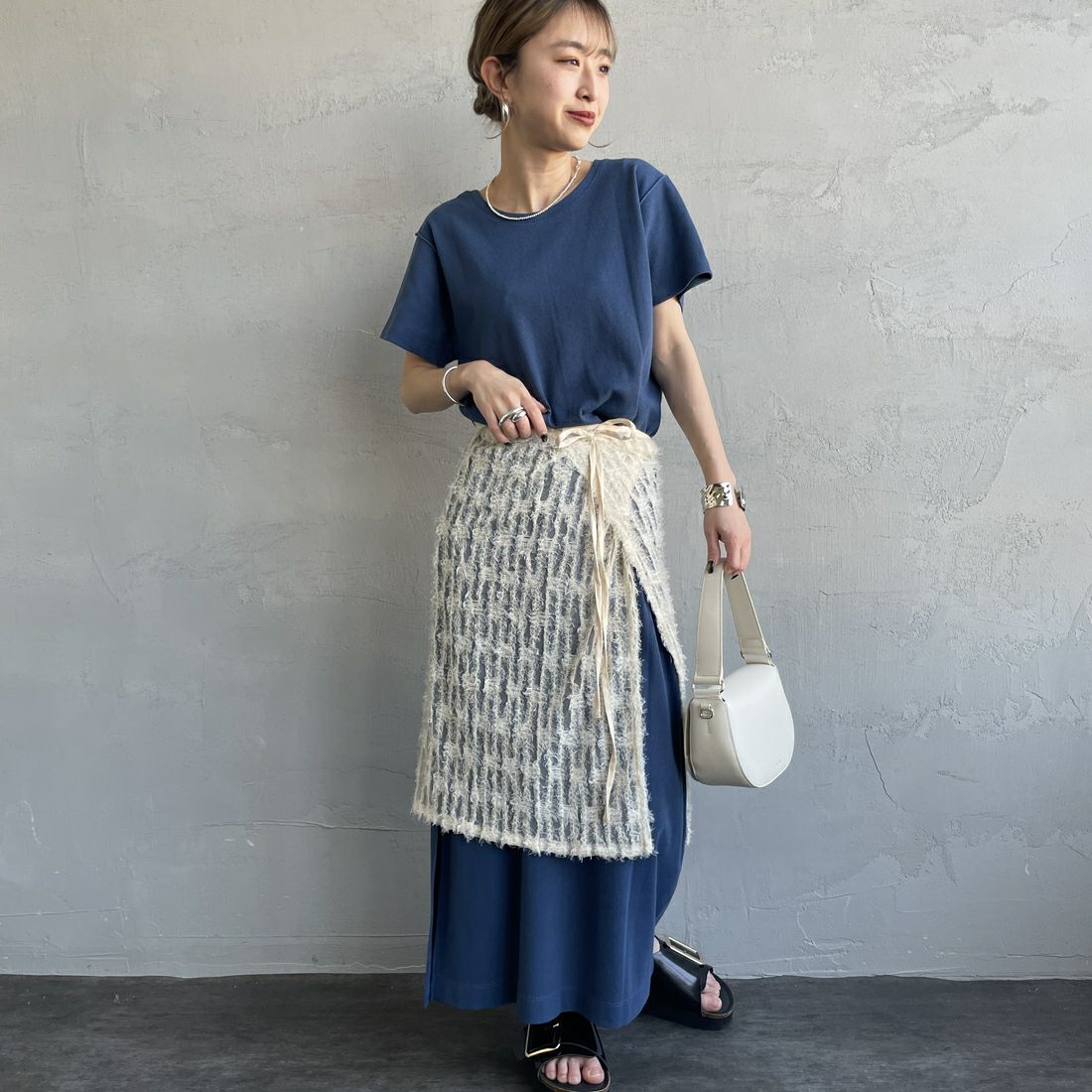 nenom [ネノム] 2WAYスリットリブワンピース [NE25112023] 12 BLUE &&モデル身長：150cm 着用サイズ：F&&