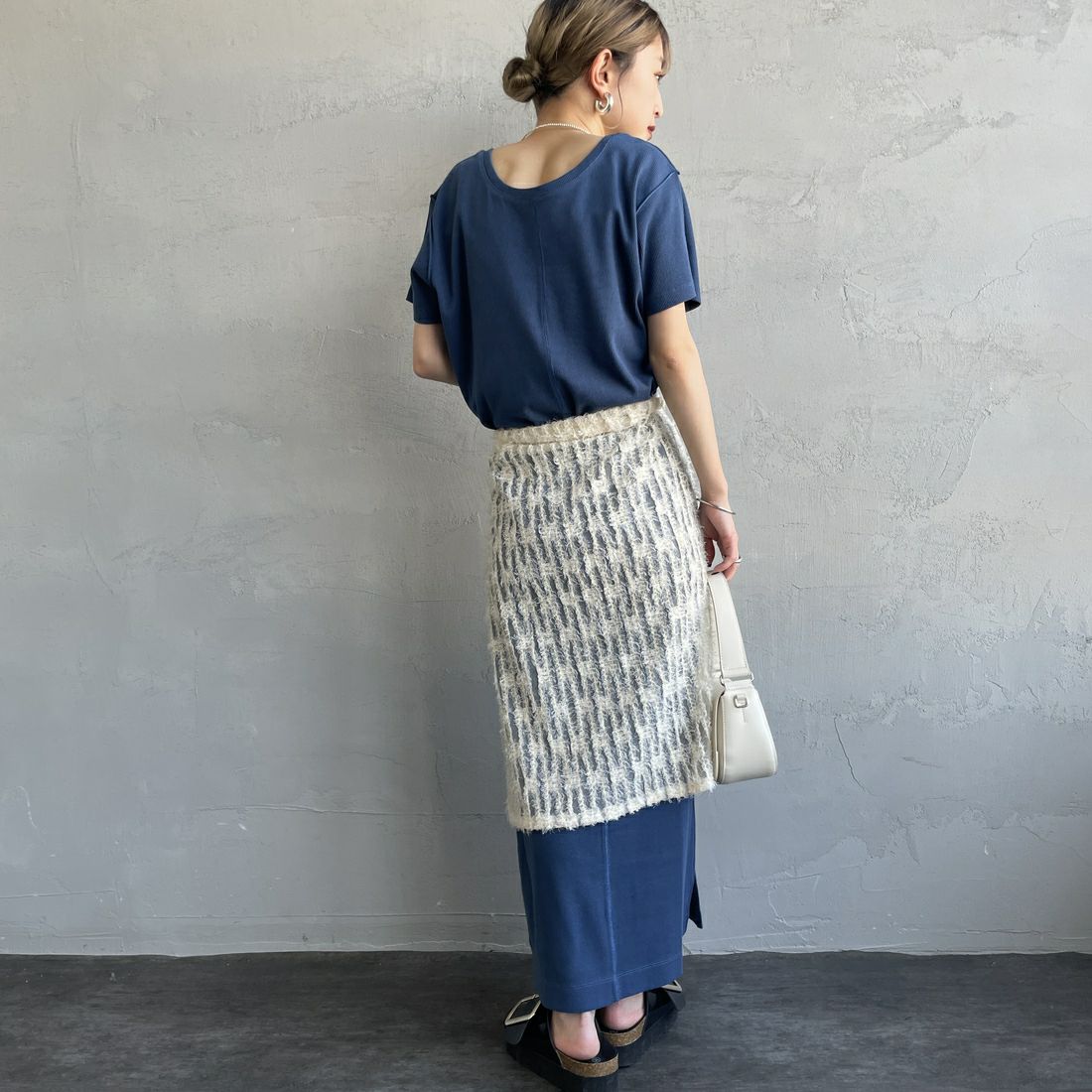nenom [ネノム] 2WAYスリットリブワンピース [NE25112023] 12 BLUE &&モデル身長：150cm 着用サイズ：F&&