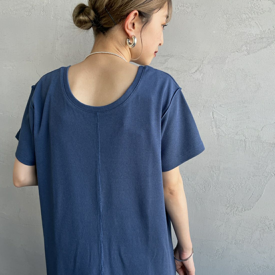 nenom [ネノム] 2WAYスリットリブワンピース [NE25112023] 12 BLUE &&モデル身長：150cm 着用サイズ：F&&
