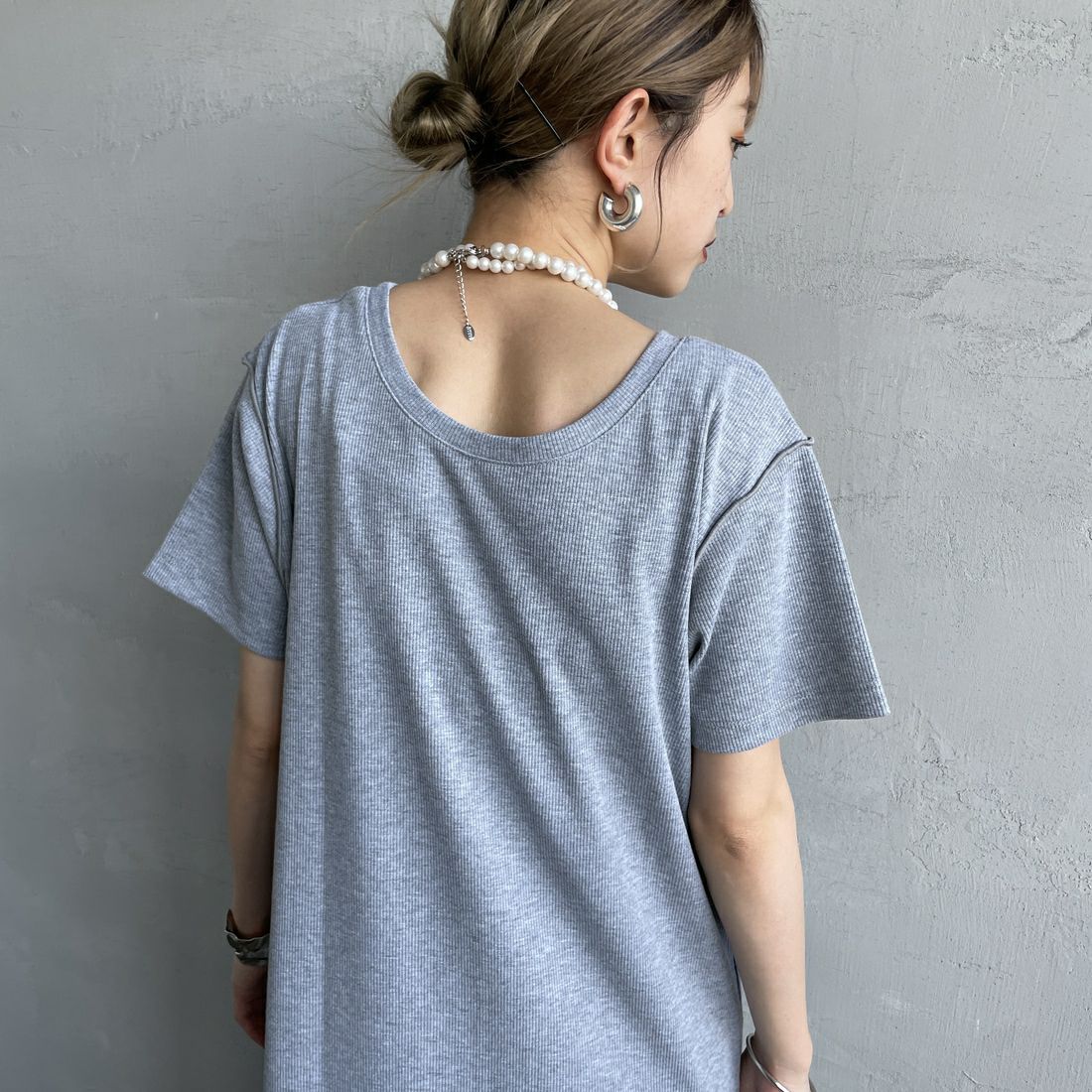 nenom [ネノム] 2WAYスリットリブワンピース [NE25112023] 07 GRAY &&モデル身長：150cm 着用サイズ：F&&