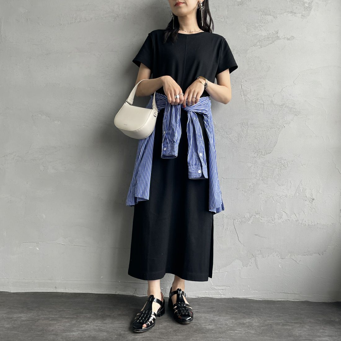 nenom [ネノム] 2WAYスリットリブワンピース [NE25112023] 09 BLACK &&モデル身長：160cm 着用サイズ：F&&