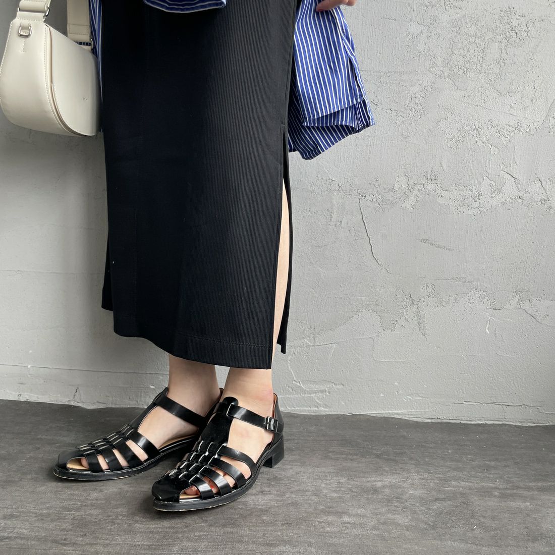 nenom [ネノム] 2WAYスリットリブワンピース [NE25112023] 09 BLACK &&モデル身長：160cm 着用サイズ：F&&