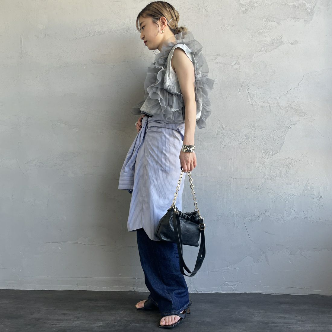 nenom [ネノム] マルチWAY チュールフリルドッキングノースリーブTシャツ [NE25112033] 07 GRAY &&モデル身長：150cm 着用サイズ：F&&